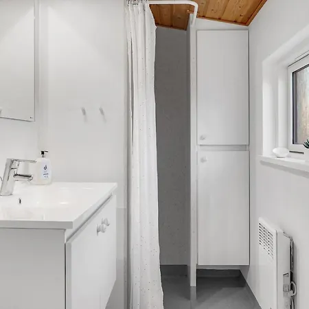 Gorgeous In With Kitchen