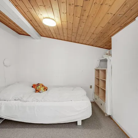 Gorgeous In With Kitchen Holiday home *
